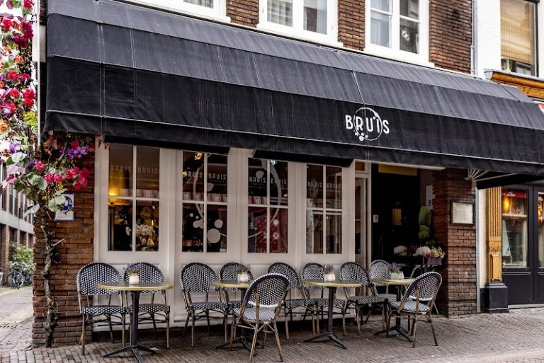 Brasserie Bruis — restaurant in Haarlem