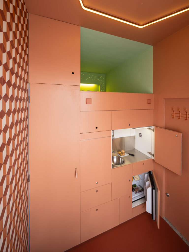 Klein, kleiner, kleinst — museum-expo in Haarlem