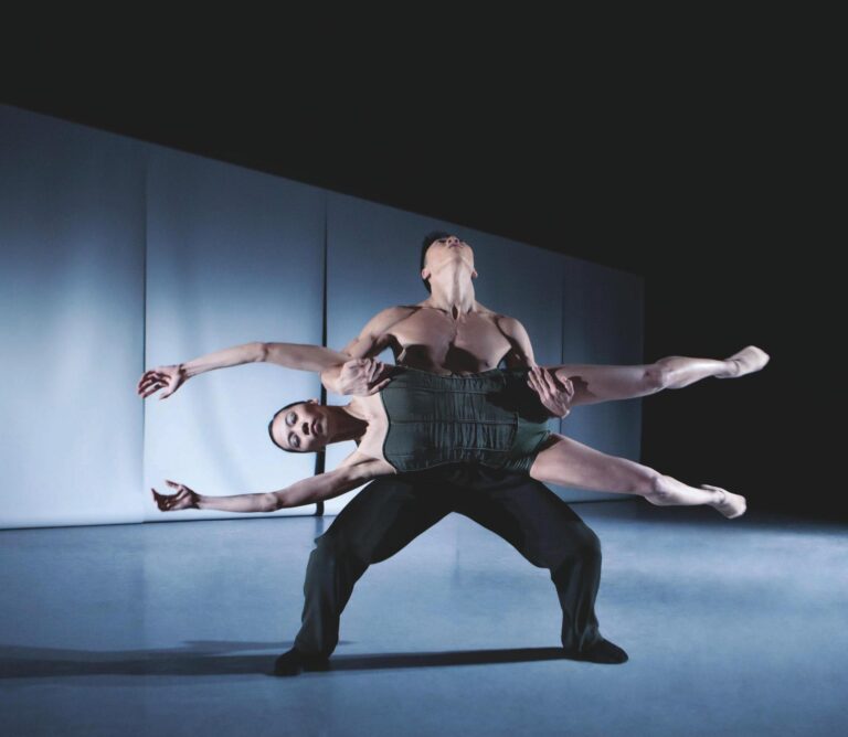 Nederlands Dans Theater | NDT 2 – Blast a Universe — Theater in Haarlem
