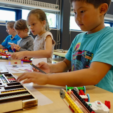 Bouw jouw eigen machines met LEGO® (8+) — familie-kids in Haarlem